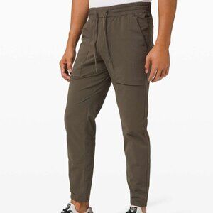 Lululemon Bowline Pant Size SM Dark Olive Athleisure Active Wear Casual Minimal